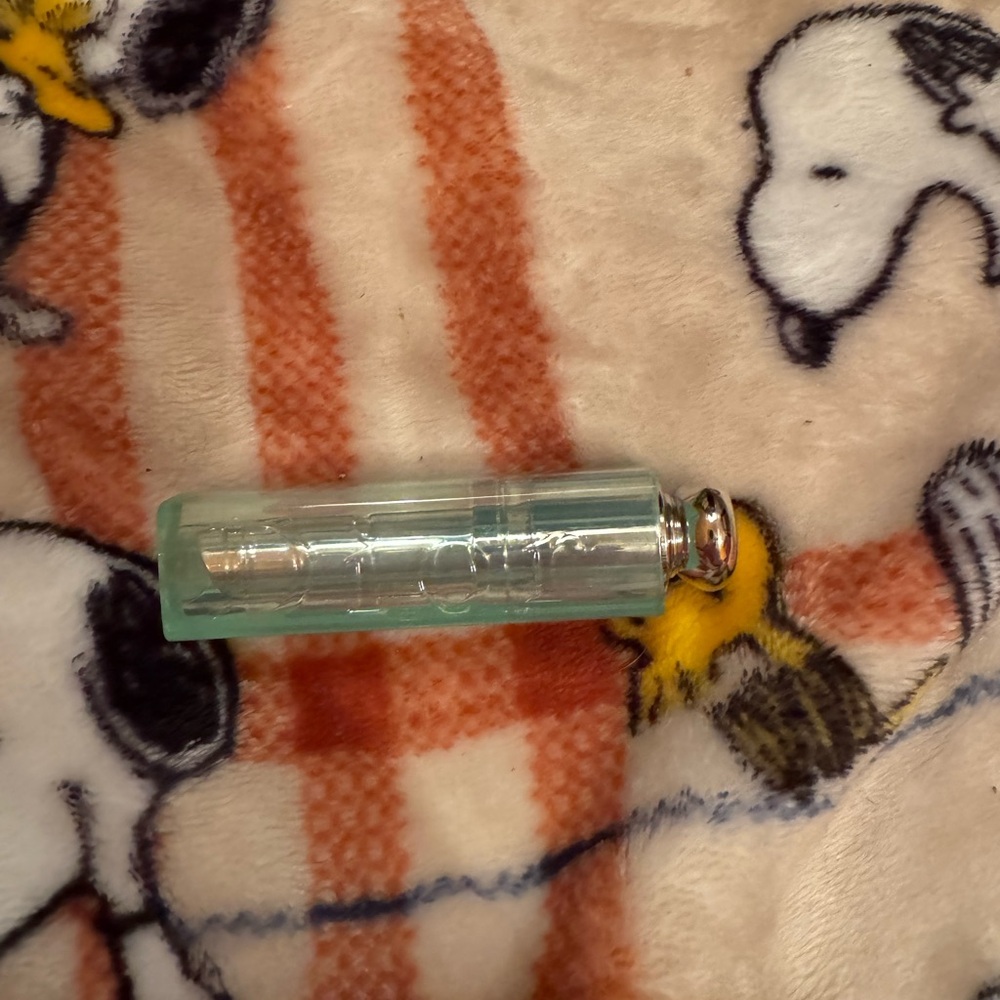 Dior green concealer